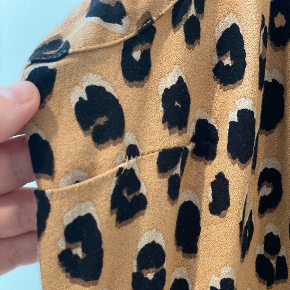Leopard Print Top - Picture 3 of 4